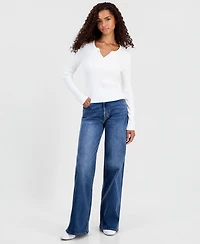 Hooked Up by Iot Juniors' Ribbed Snap Henley Sweater