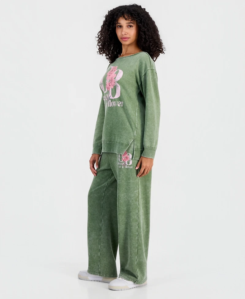 Rebellious One Juniors' Sweet Flowers Fleece Sweatpants