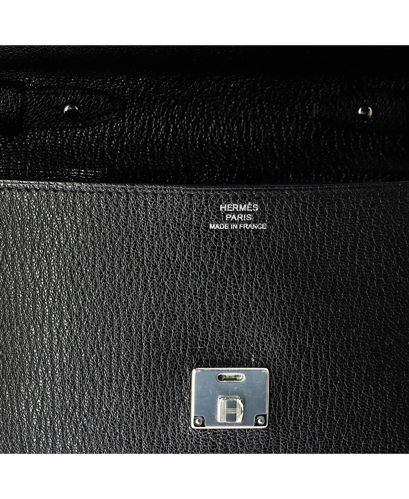 Pre-Owned HERMES 16 Clic Wallet on Strap Chevre Mysore