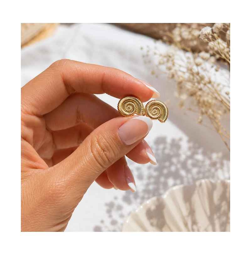 Dloria Golden Tide Shell Stud Earrings