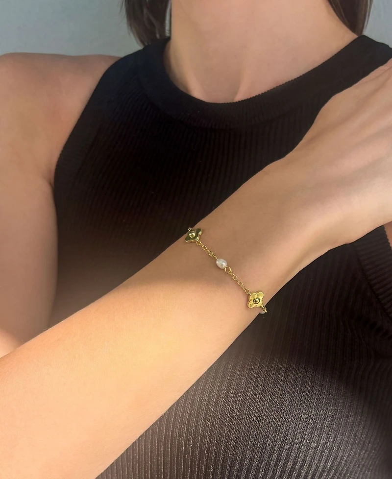 Adornia Gold Natural Freshwater Imitation Pearl and Flower Bracelet