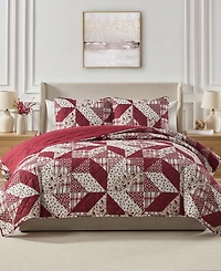 Seventh Studio Cardinal Patchwork Quilted 3-Piece Quilt Set