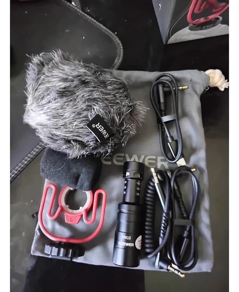Neewer VM10 Microphone with Usb C for select Canon, Nikon and Sony cameras