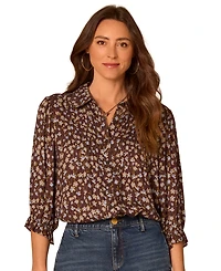 Democracy Women's Printed Scallop-Edge Collared Woven Top