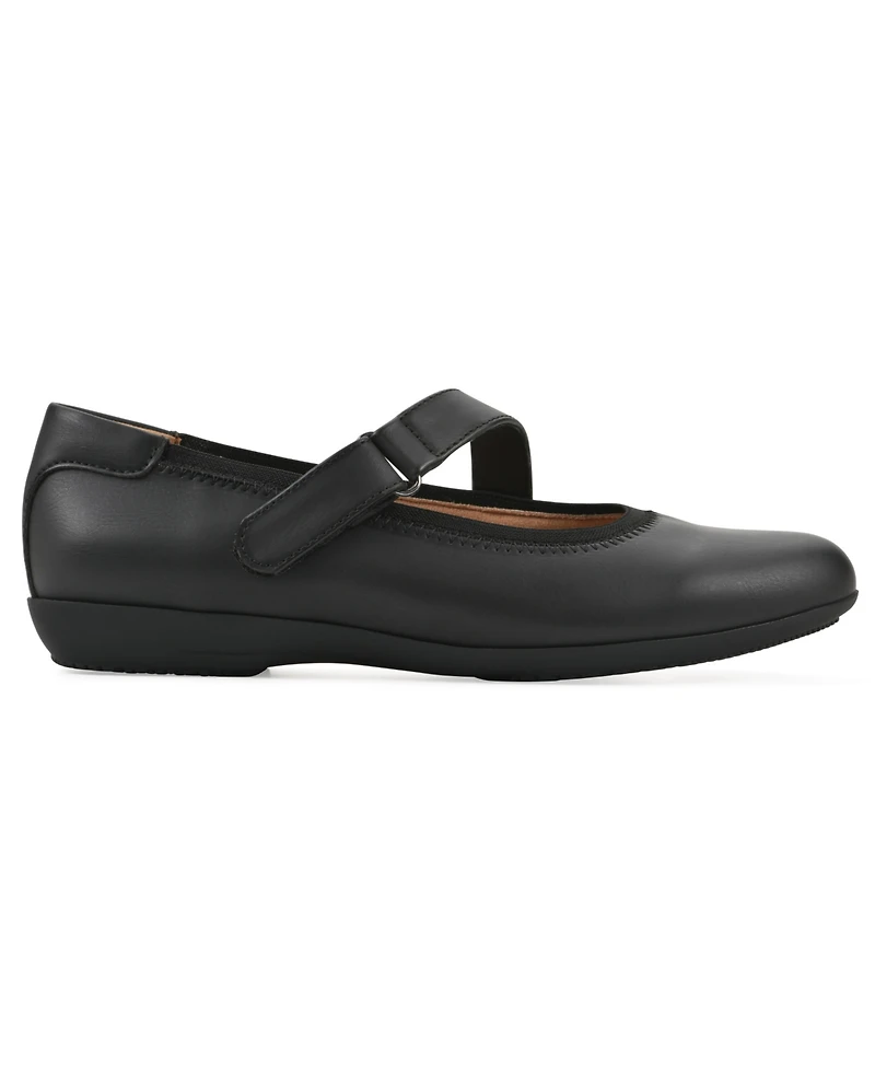 Cliffs by White Mountain Women's Carwen Ballet Flat