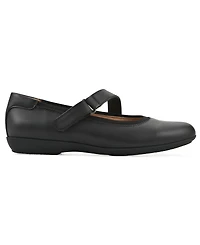 Cliffs by White Mountain Women's Carwen Ballet Flat