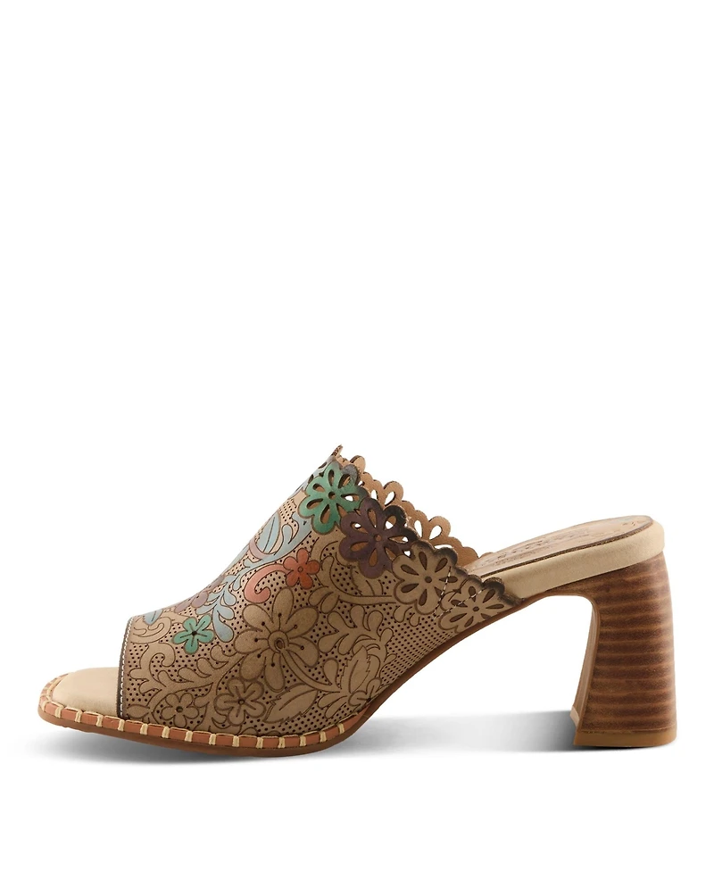 L'Artiste Women's Foxxila Slide with Laser-Cut Detail