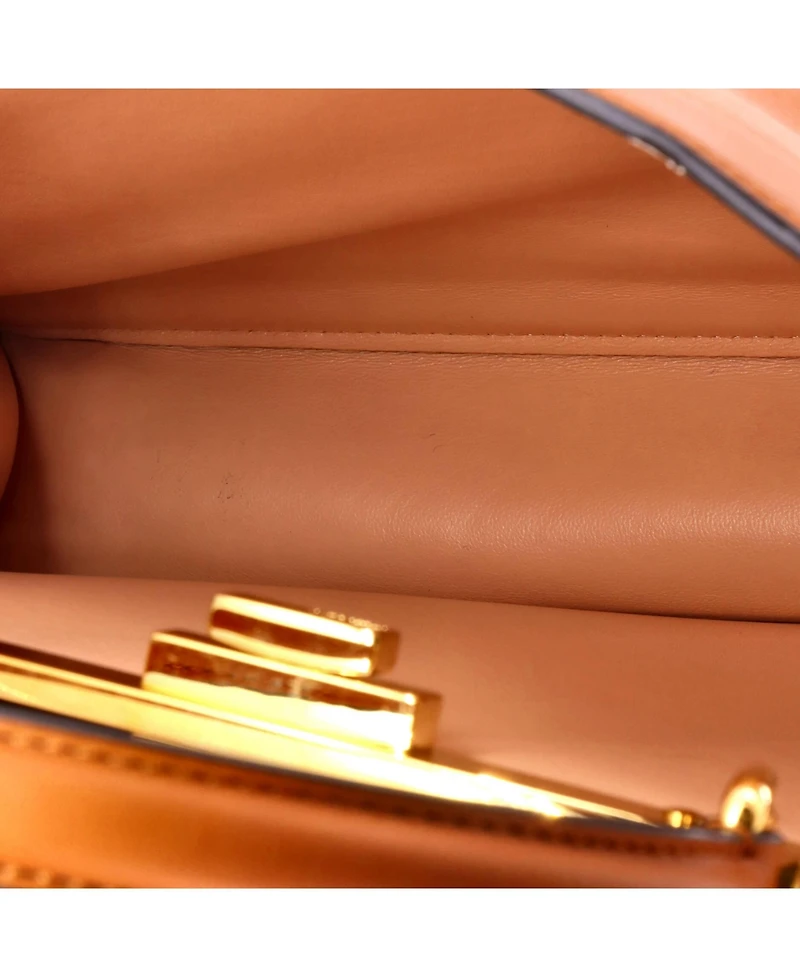 Pre-Owned Fendi Medium Peekaboo ISeeU Bag Leather