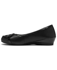 Clarks Women's Cathrynn Luna Slip-On Flats