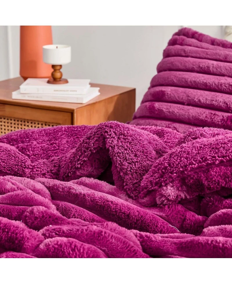 Roll Cakes Chunky Bunny - Coma Inducer Oversized Comforter Set