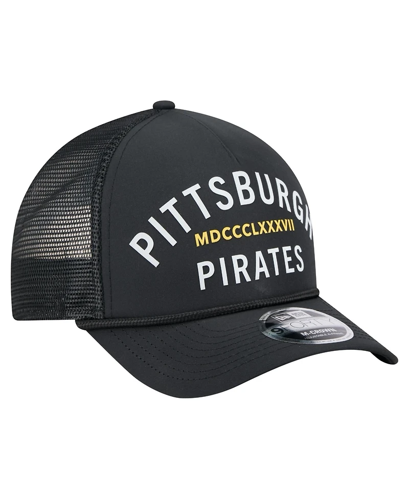 New Era Men's Black Pittsburgh Pirates Minimalist 9FORTY A-Frame Adjustable Hat