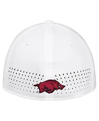 Nike Men's White Arkansas Razorbacks 2026 On-Field AeroBill SwooshFlex Dri-fit Hat