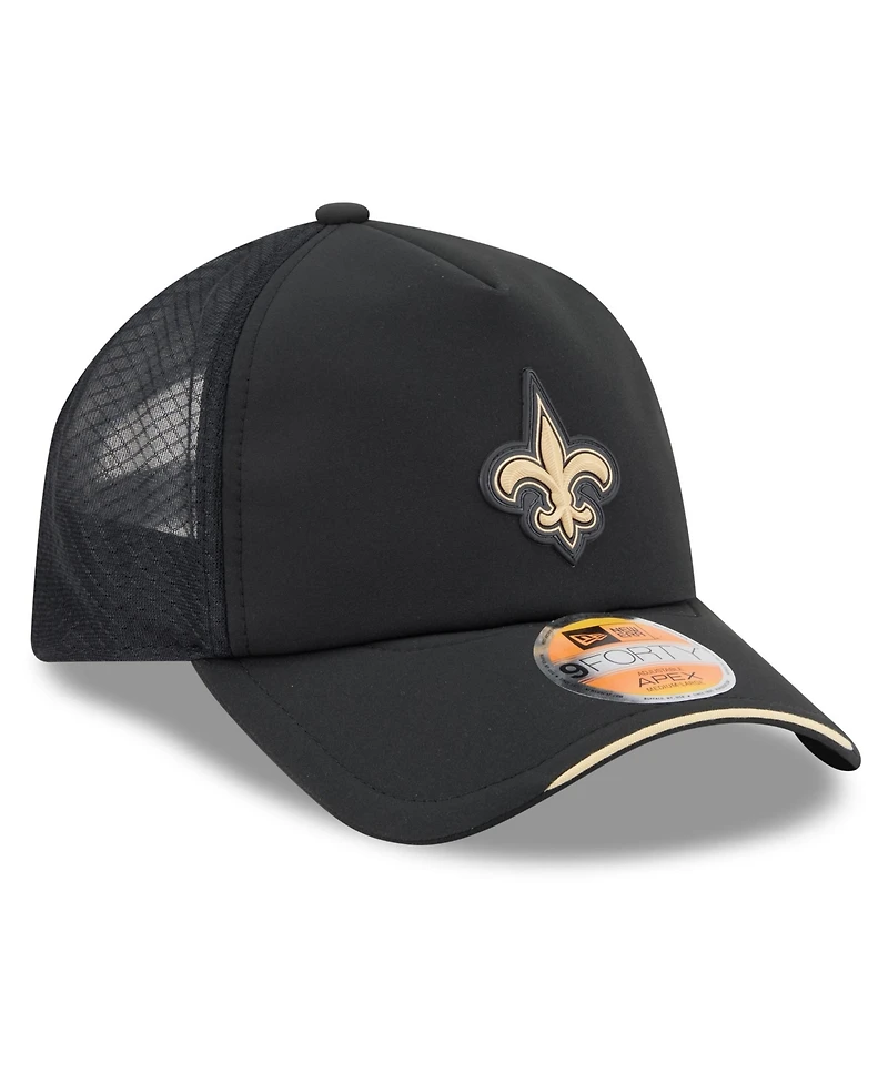 New Era Men's Black New Orleans Saints 2026 Sideline Apex 9FORTY Adjustable Trucker Hat