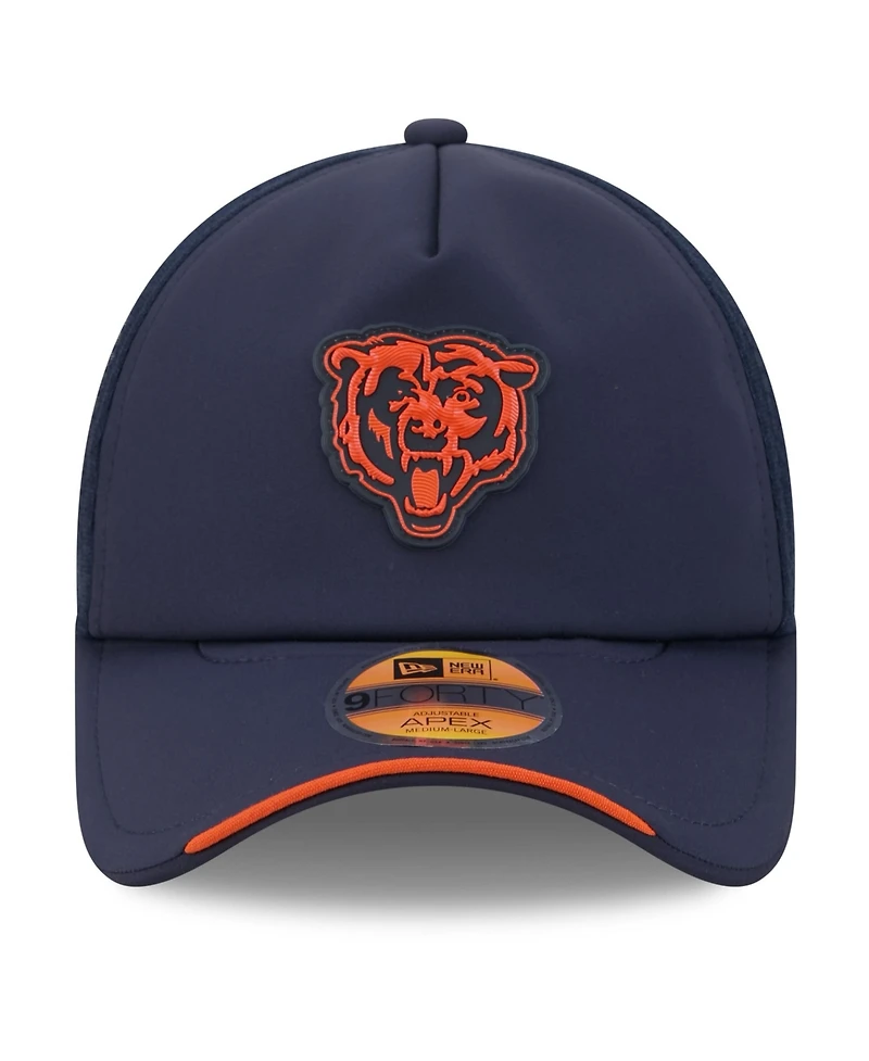 New Era Men's Navy Chicago Bears 2026 Sideline Apex 9FORTY Adjustable Trucker Hat