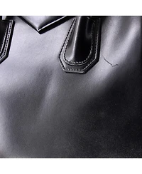 Pre-Owned Givenchy Medium Antigona Bag Glazed Leather