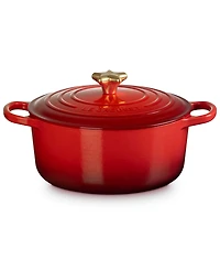 Le Creuset Enameled Cast Iron Signature 4.5-Quart Round Oven with Star Knob