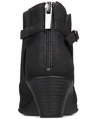 Easy Street Carrigan Sandals