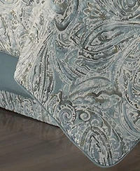 J Queen New York Giovani Comforter Sets