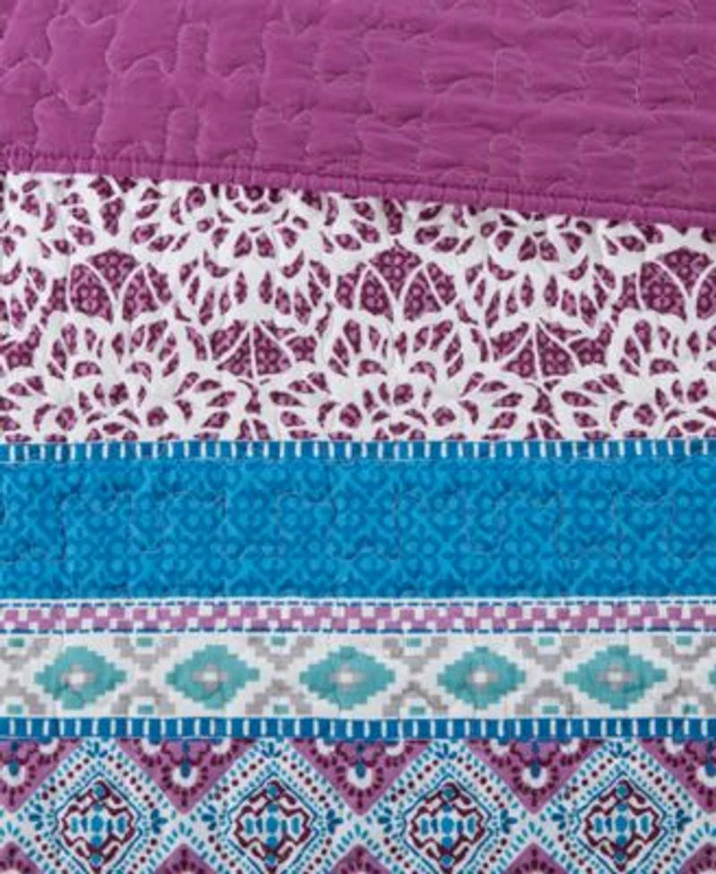 Intelligent Design Joni Quilt Sets