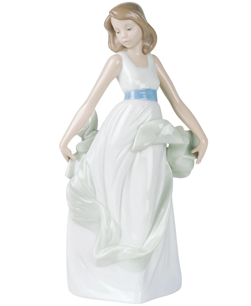 Nao by Lladro Walking on Air Collectible Figurine
