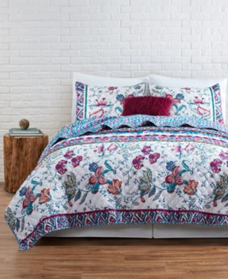 Vcny Home Eiffel Reversible 3 Pc. Quilt Set