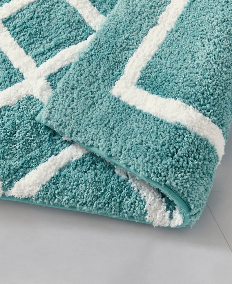Madison Park Bittman Tufted Reversible Microfiber Bath Rug