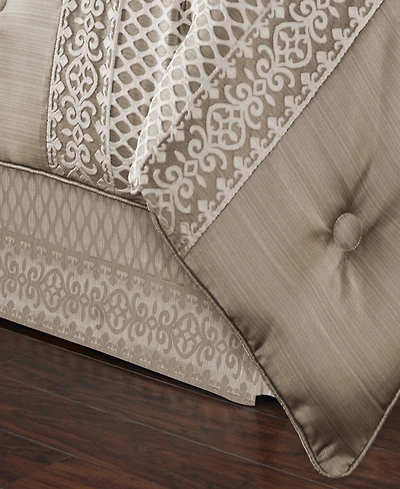 Five Queens Court Beaumont Comforter Set, King