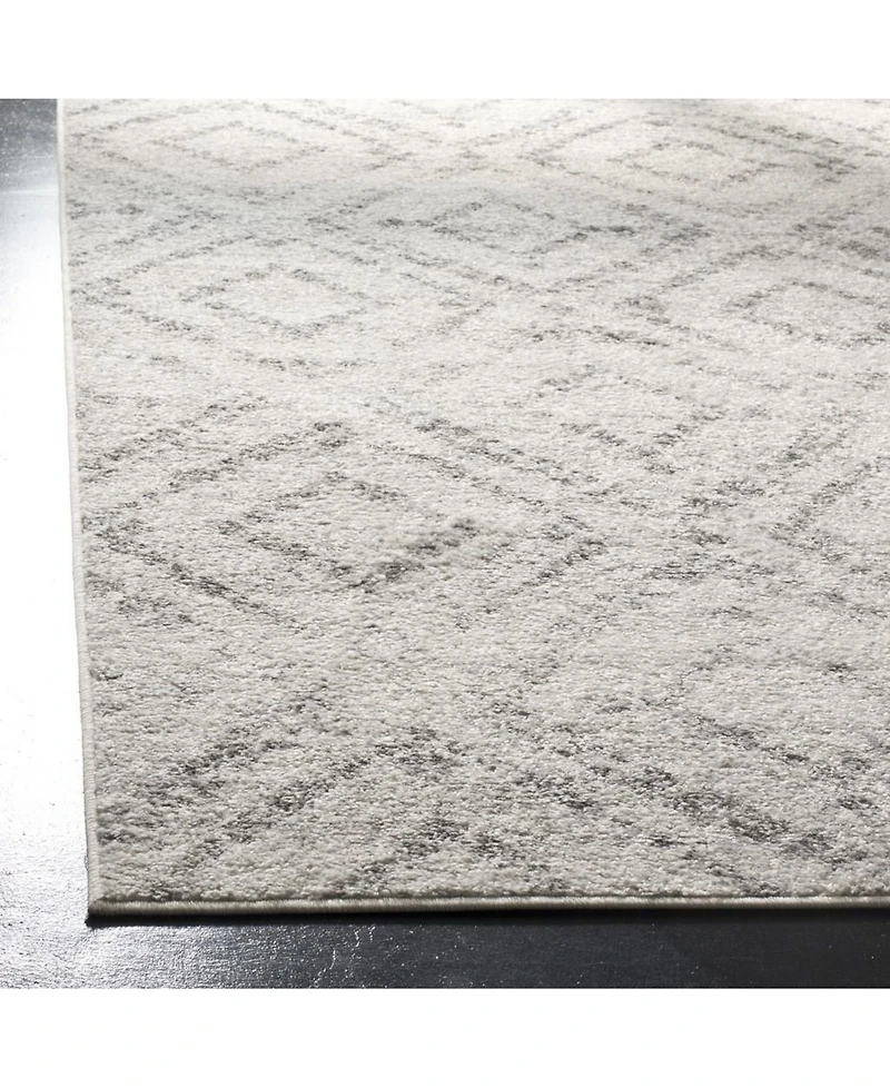 Safavieh Adirondack 131 Light Gray and Gray 5'1" x 7'6" Area Rug