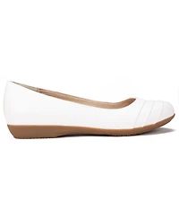 Cliffs by White Mountain Women's Clara Ballet Flats