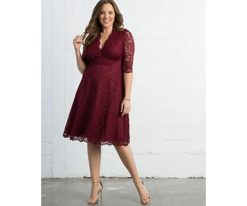 Women's Plus Mademoiselle Lace Cocktail Dress with Sleeves