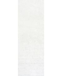 nuLoom Easy Shag Marleen Plush White 5'3" x 7'6" Area Rug