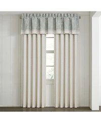 J Queen New York Garden View Straight Window Valance, 14" x 20"