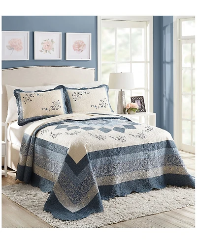 Modern Heirloom Charlotte Bedspread, Queen