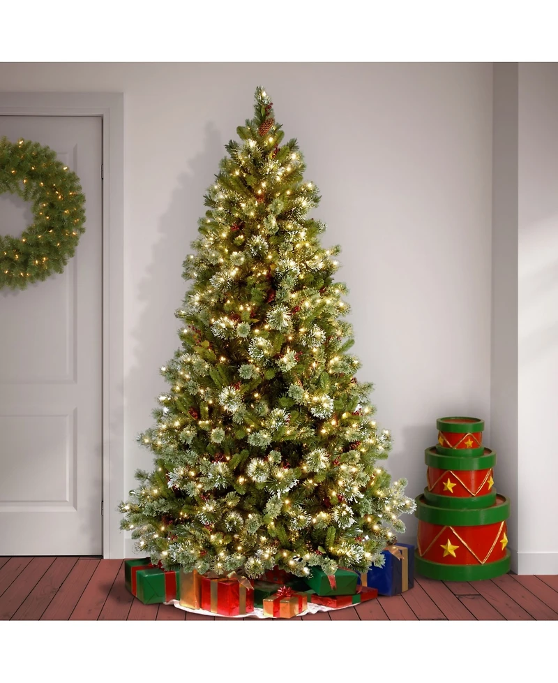 National Tree 7.5' Wintry Pine With 650 Clear Lights