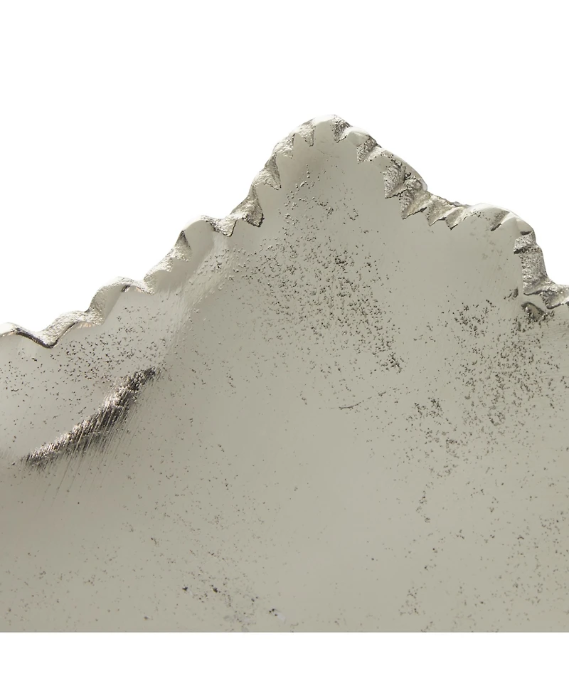 CosmoLiving by Cosmopolitan Silver Aluminum Contemporary Tray, 5 " x 16 " x 11 "