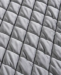 Vera Wang Diamond Velvet 3 Piece Quilt Set