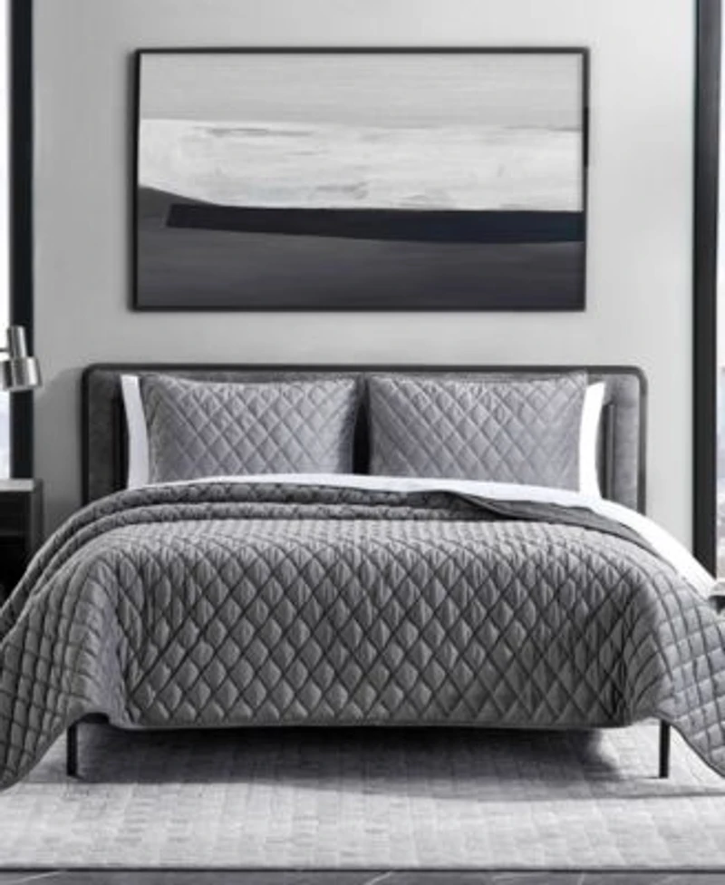 Vera Wang Diamond Velvet Quilt Set