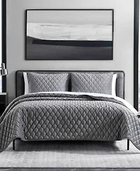 Vera Wang Diamond Velvet Quilt Set