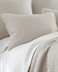 Levtex Pom Pom Quilt, Twin