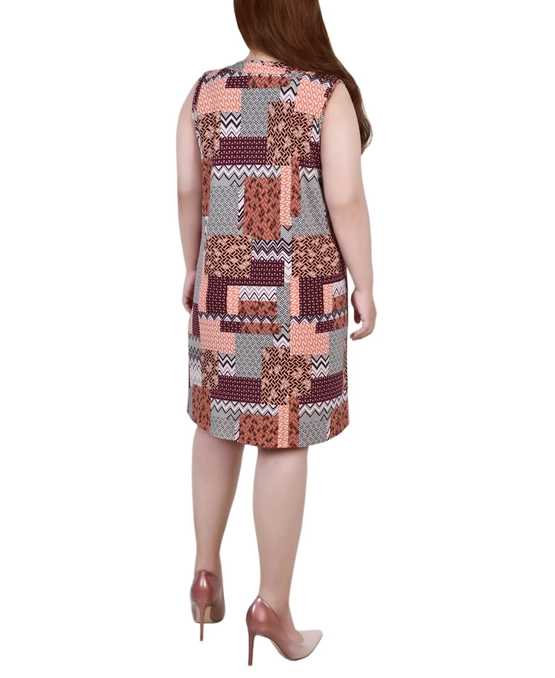 Plus Sleeveless Keyhole Dress with Hardware