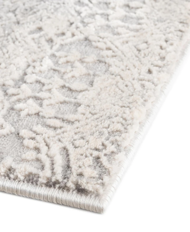 Bayshore Home Islin ISL08 7' x 10' Area Rug