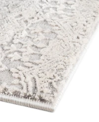 Bayshore Home Islin ISL08 7' x 10' Area Rug