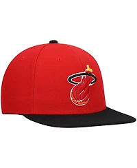 Men's Mitchell & Ness Red, Black Miami Heat Hardwood Classics Team Two-Tone 2.0 Snapback Hat