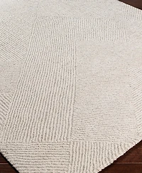 Livabliss Gavic GVC2304 2' x 3' Area Rug