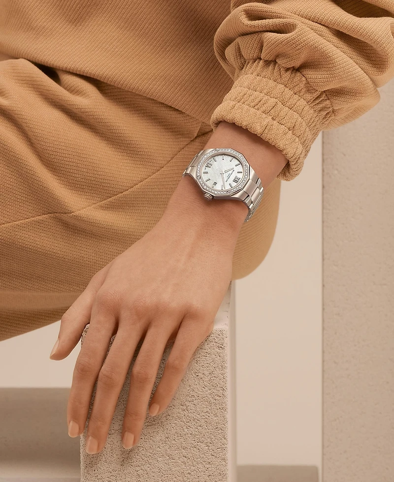 Baume & Mercier Women's Swiss Riviera Diamond (1/5 ct. t.w.) Stainless Steel Steel Bracelet Watch 36mm