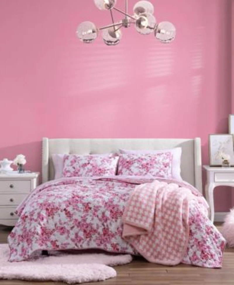 Betsey Johnson Floral Vineyard Quilt Set