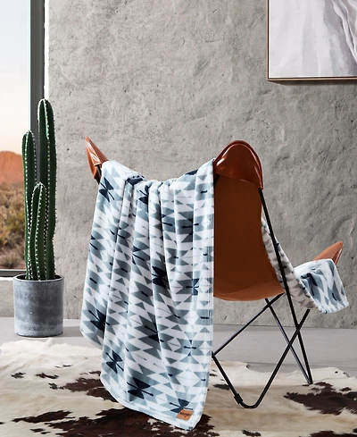 Wrangler Navajo Ultra Soft Plush Fleece Reversible Throw