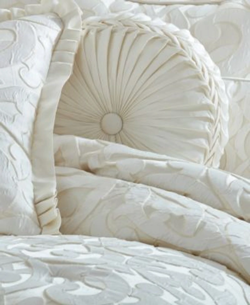 J Queen New York La Boheme Comforter Sets