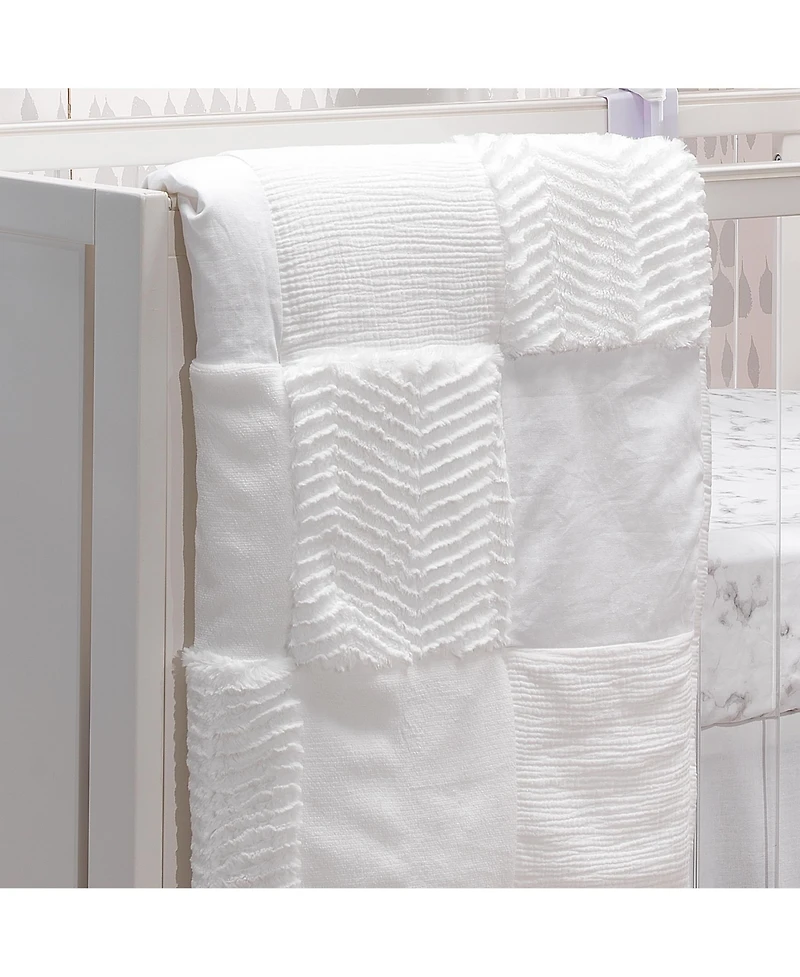 Lambs & Ivy Baby Signature White Luxury Textured Patchwork Crib/Toddler Quilt