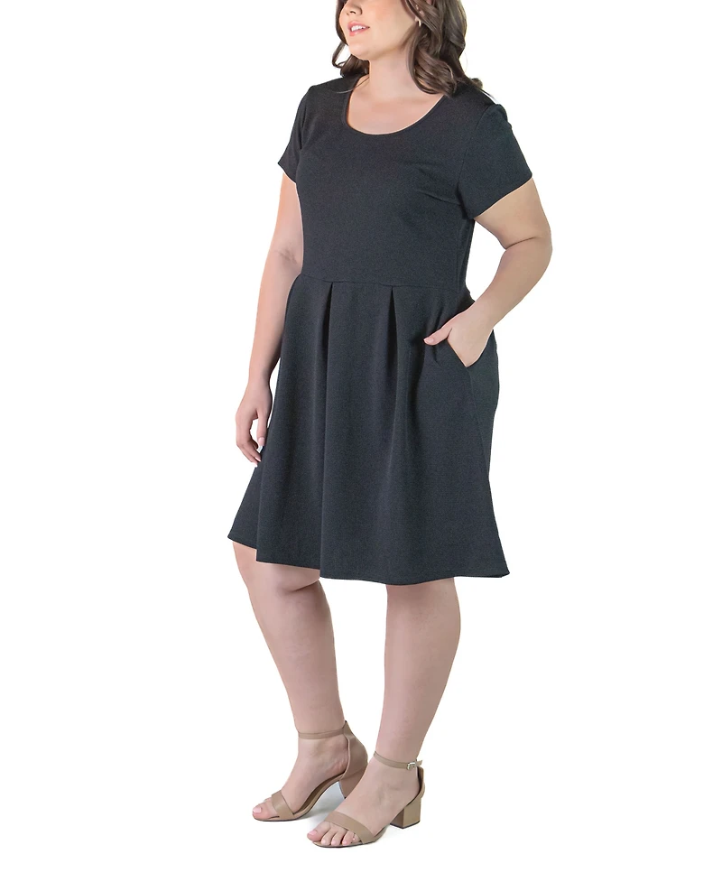 24seven Comfort Apparel Plus Scoop Neck Knee Length Pocket Dress